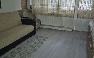 De inchiriat apartament 2 camere, Centru, 300 euro - Poză 6