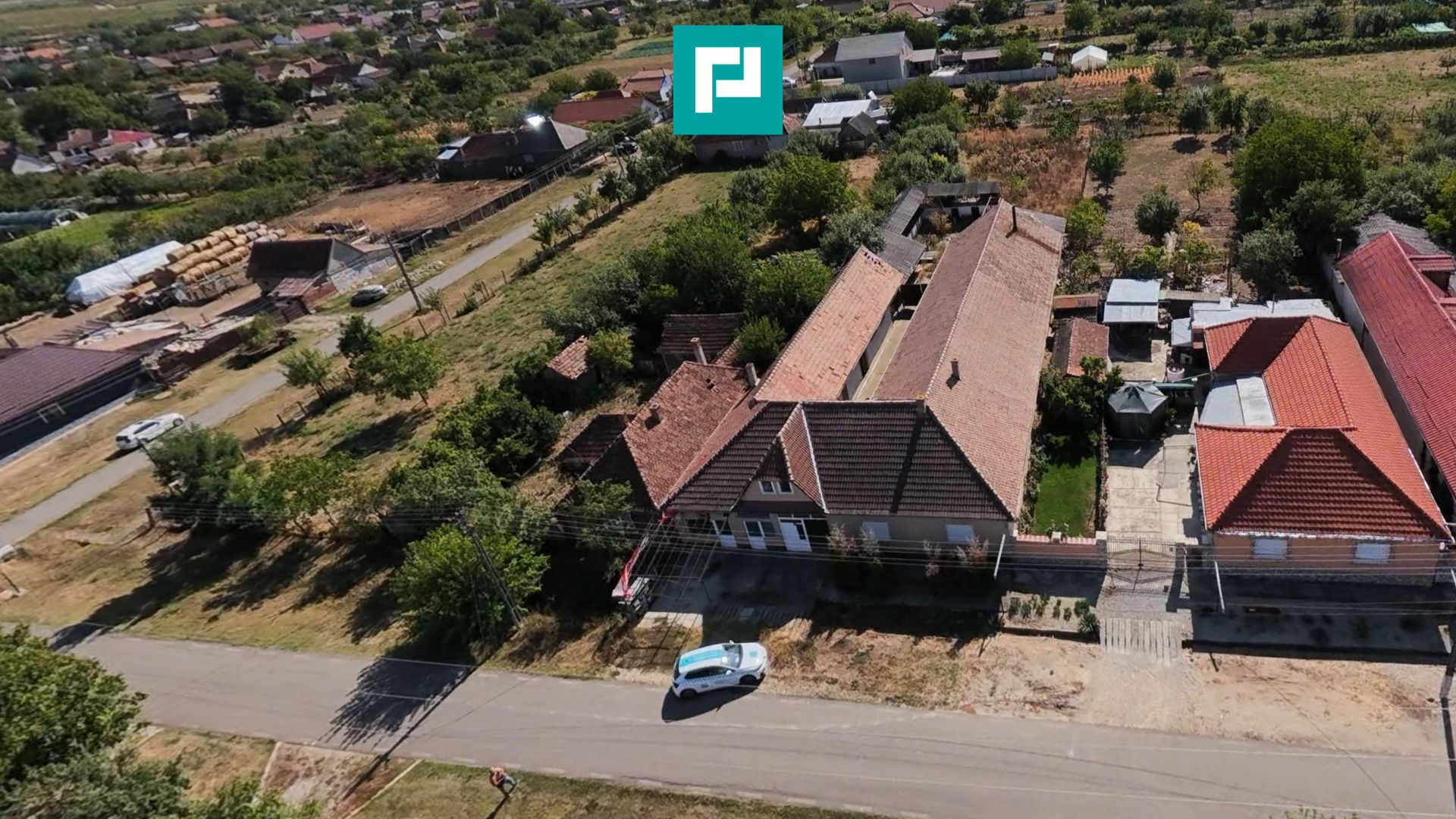 Casa cu multiple destinatii in Galsa - Poză 2