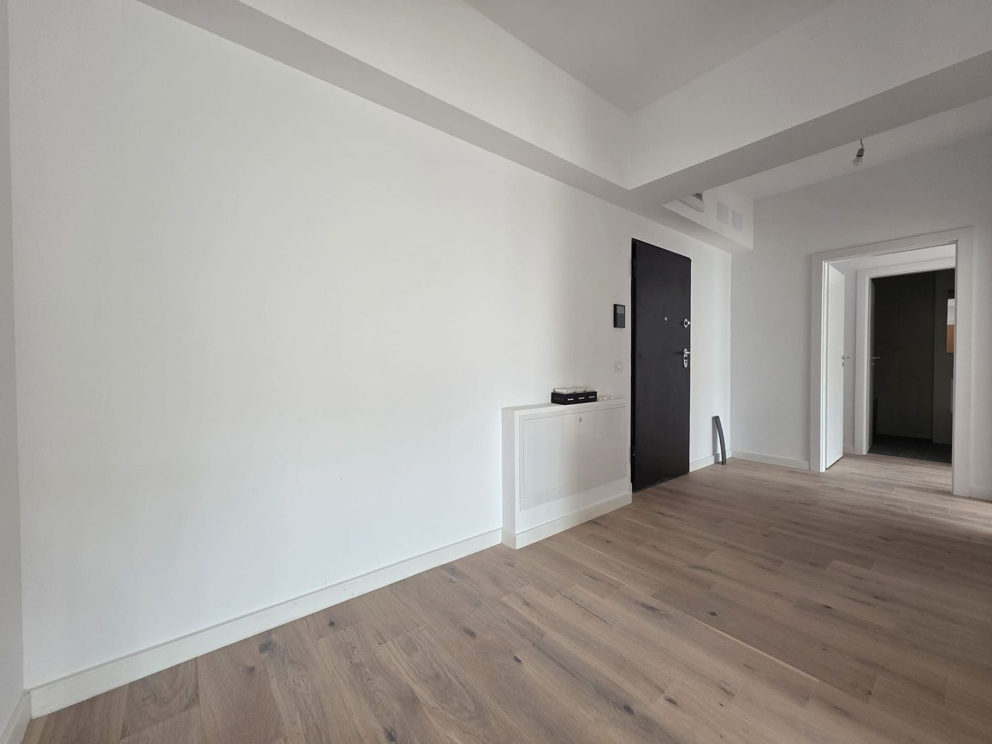 Apartament Finalizat 3 camere First Estates Pipera + parcare inclusa - Poză 12