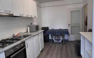 Garsoniera pe Pictor Brana, Selimbar- Etaj 1, loc de parcare privat - Poză 2