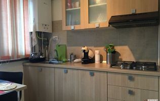 Centrala proprie, bucatarie inchisa si balcon spatios; posibilitate decontare