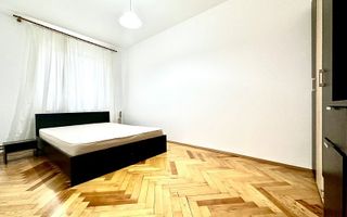 Apartament cu 3 camere de vânzare - Poză 10
