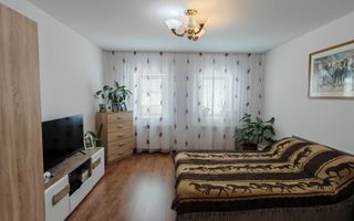 SANPETRU .Casa pretabila 2 familii ( Parinti + copil),singur in curte. - Poză 2
