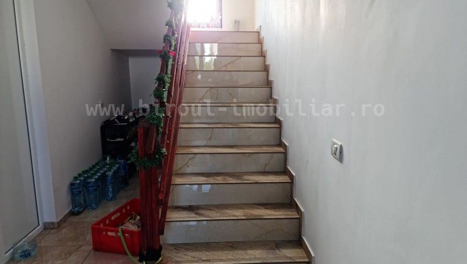 Vânzare Vilă P+1+Pod în Zonă Liniștită din Cumpana - Poză 7