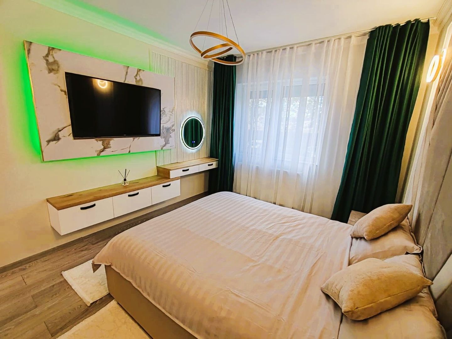 3 camere | 90 mp + curte 45 mp | Mobilat si Utilat Premium | Top - Poză 1