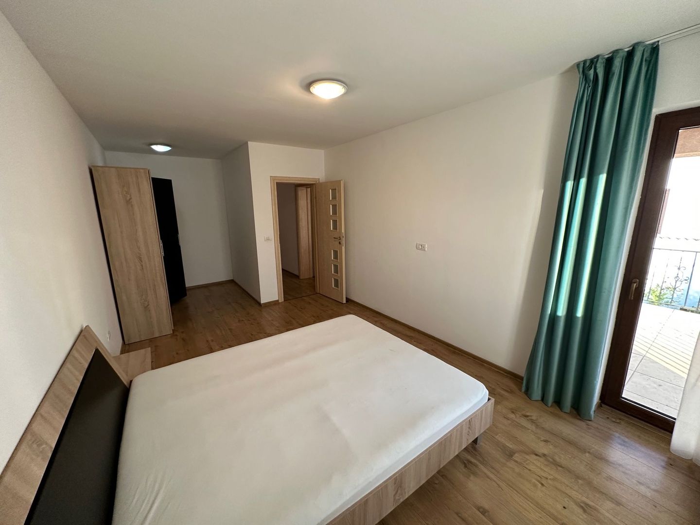 Casă / Vilă cu 4 camere de vanzare  în zona Aradului - Poză 11