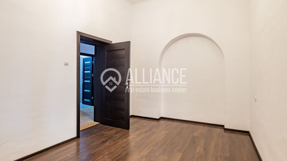 UNIVERSITATE(cod04)-Vila interbelica P+1-Constanta - Poză 3