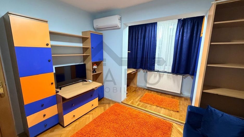 Apartament de inchiriat 3 camere, 2 bai. -situat pe strada Livezeni - Poză 1