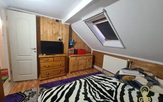 Proprietate ultracentrală cu 5 camere- str. Primăriei - Poză 17