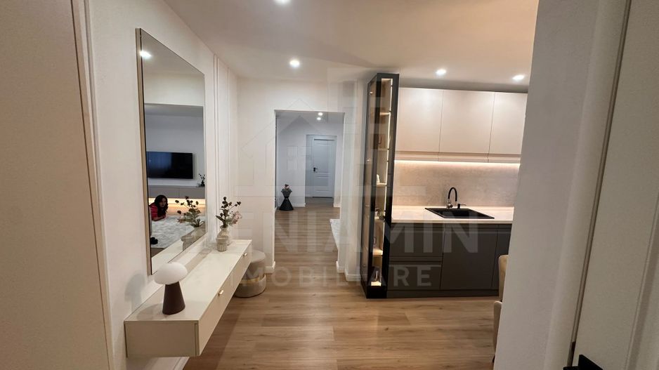 Apartament premium de vanzare 52mp Mobilat si Utilat Cartier Rovine - Poză 8