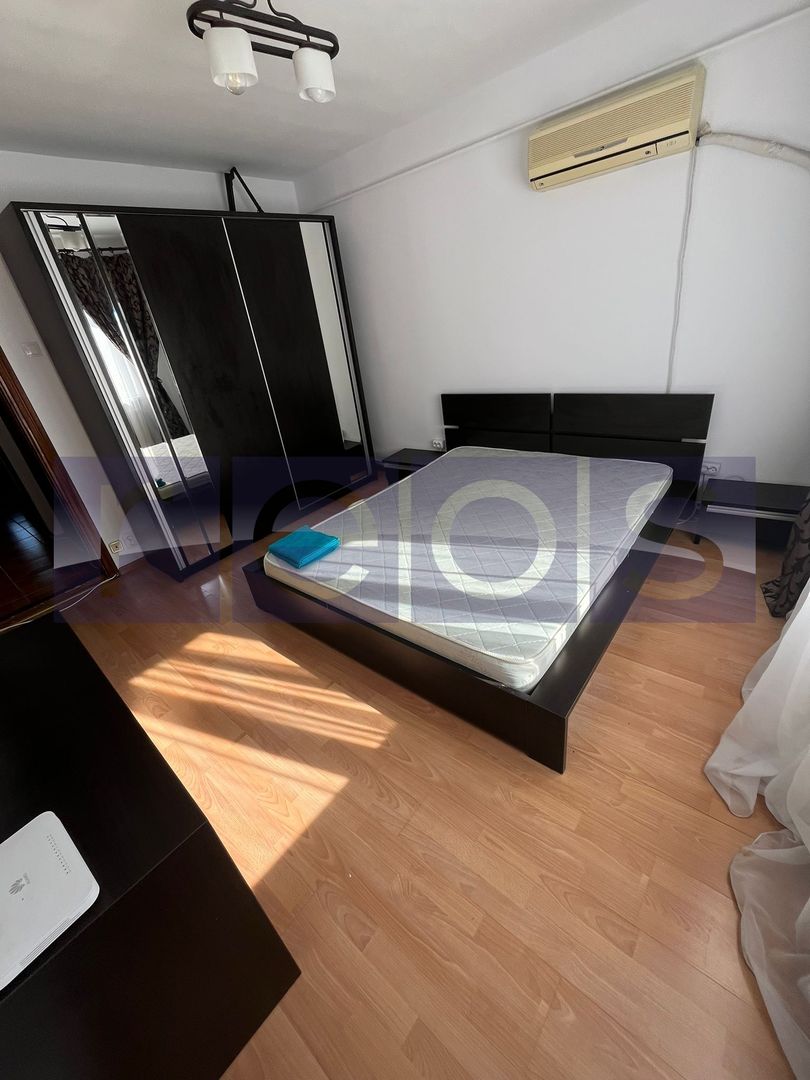 De vanzare apartament 3 camere Bd Dacia decomandat 2 bai 79 mp utili - Poză 5