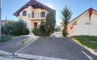 Casa cu 5 camere de vanzare Cartierul Tineretului Oradea - Poză 1