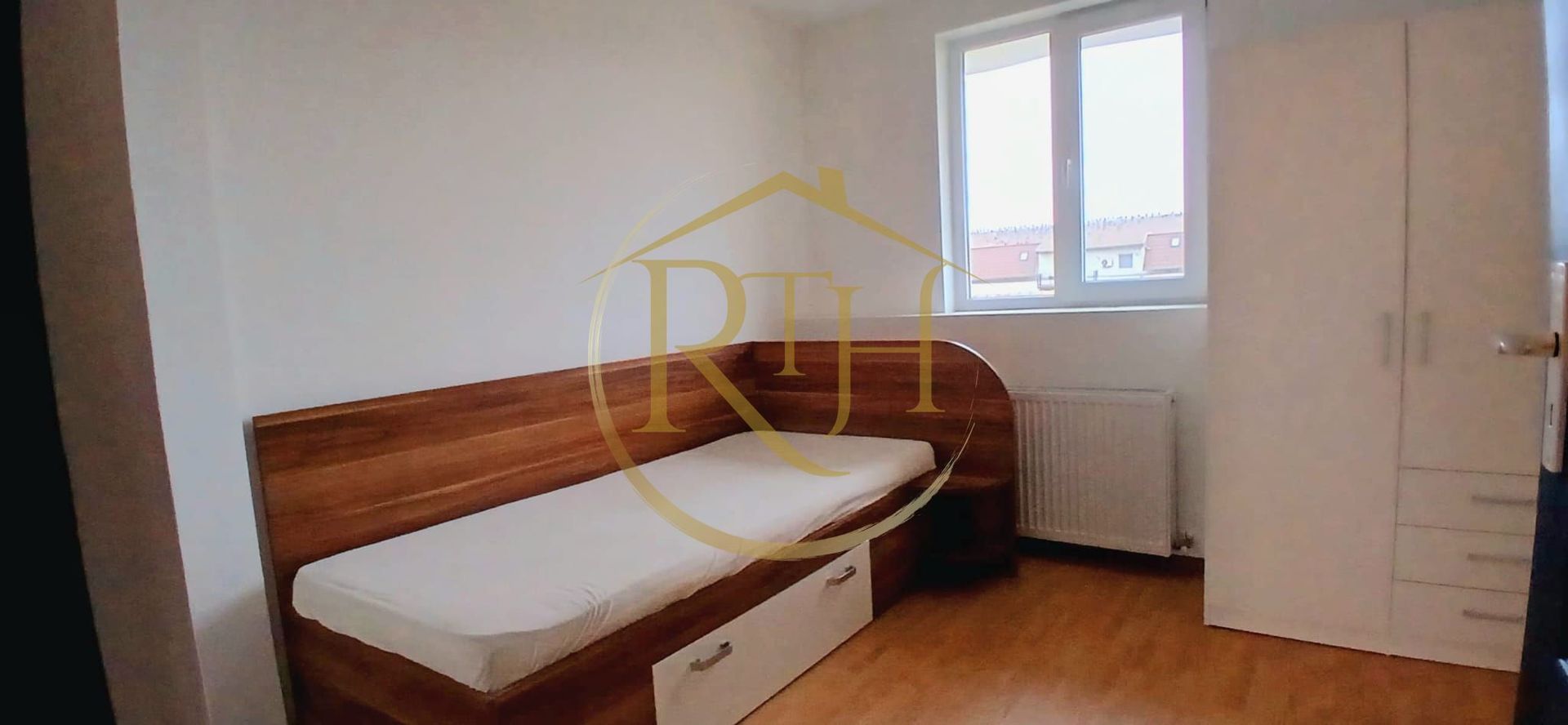 Oferim spre inchiriere un ap cu 3 camere nou in Girocului la mansarda! - Poză 10