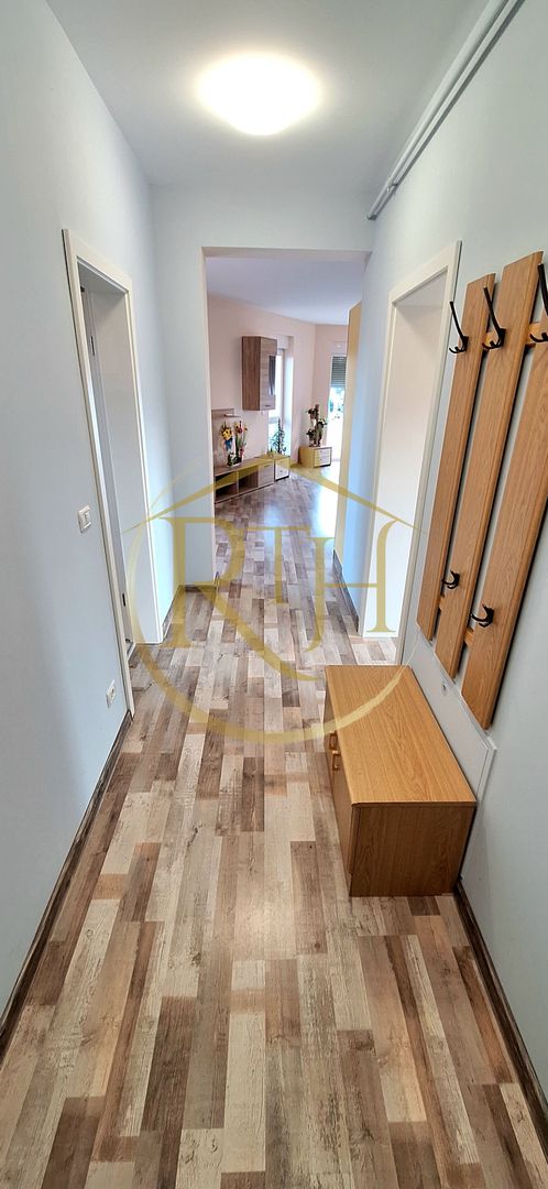 Oferim spre vanzare apartament 2 camere, 60 mp curte, Giroc, 0% Comision - Poză 12