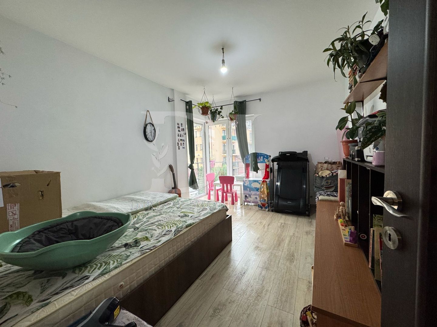 Apartament 3 camere de  vanzare | parcare si boxa incluse in pret - Poză 4