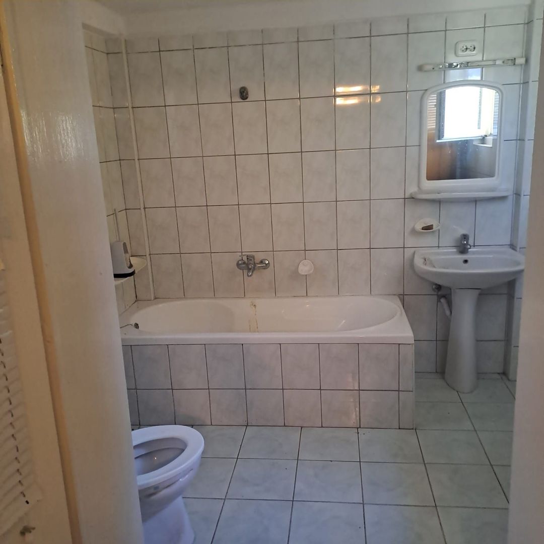 BRASADAS vinde prin REPREZENTARE EXCLUSIVA casa 8 cam 450mp. - Poză 11