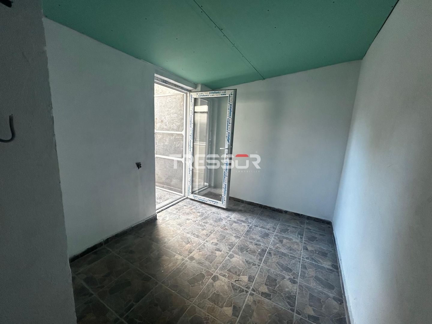 Faleza Nord  IMOBIL CONSOLIDAT INTEGRAL, LA 5 MINUTE DE PLAJA - Poză 20
