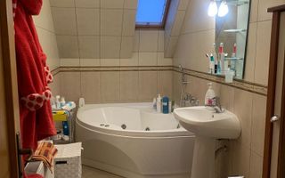 De închiriat – Casă tip duplex, complet mobilată, cartier Tudor - Poză 8