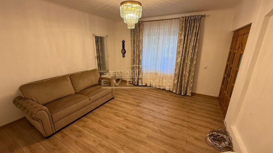 De închiriat casa la parter – 2 camere + 1000 mp teren – Catamaresti Deal - Poză 5
