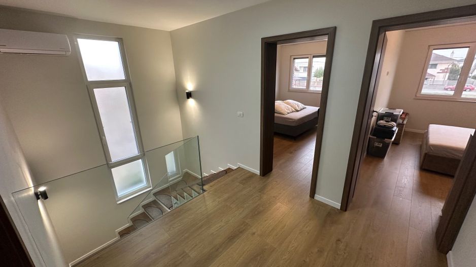 Duplex deosebit cu garaj și subsol - Poză 19