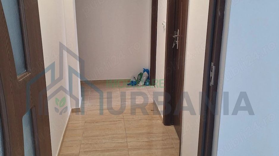 Apartament de vânzare cu 3 camere, nedecomandat, zona Alexandru cel Bun, Iași - Poză 1