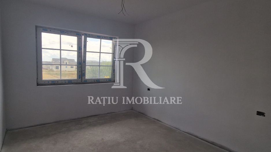 Casa de vanzare cu 4 camere | Cihei | Finisata | Bihor - Poză 12