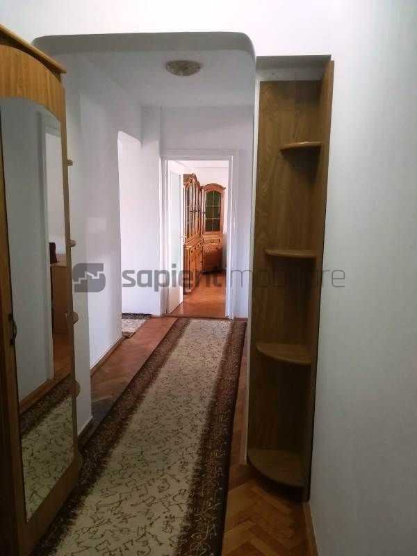 De inchiriat ap.cu 4 camere in Cantemir - Poză 3