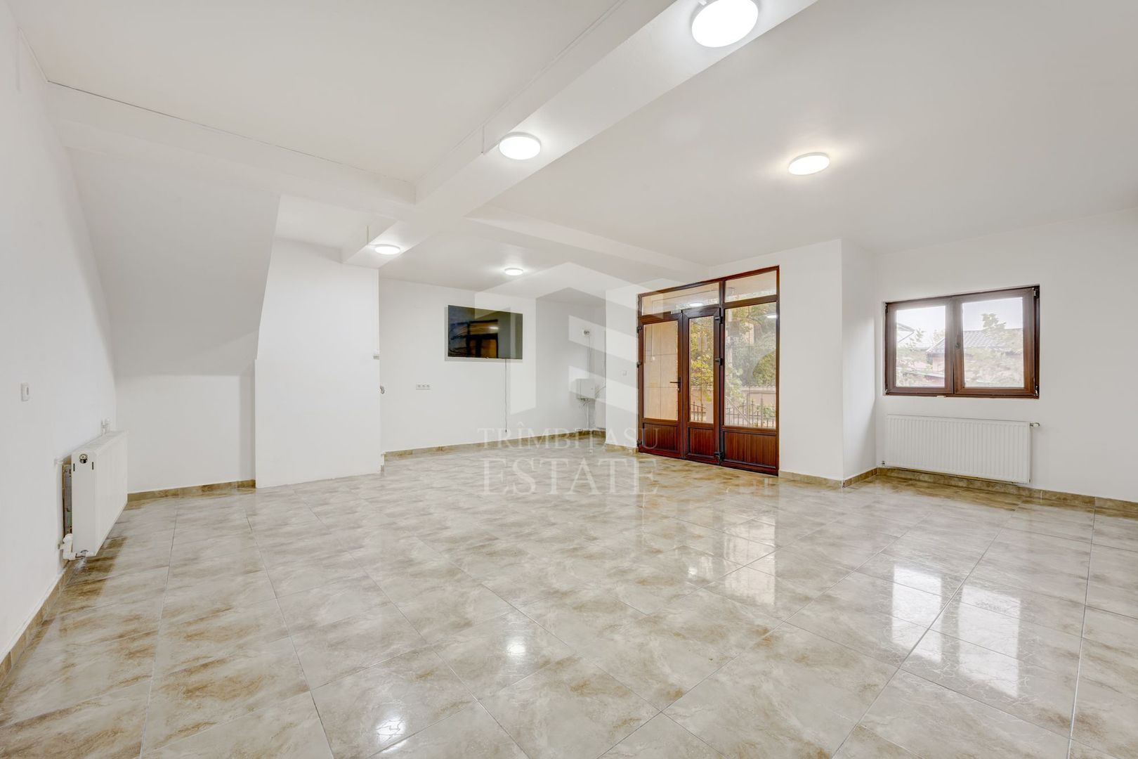 Casa Timpuri Noi 2010 P+1+M 220M - Poză 5