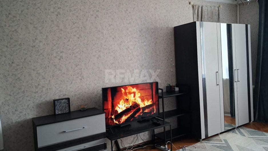 Apartament în chirie 1 cameră + living, Centru - Poză 2