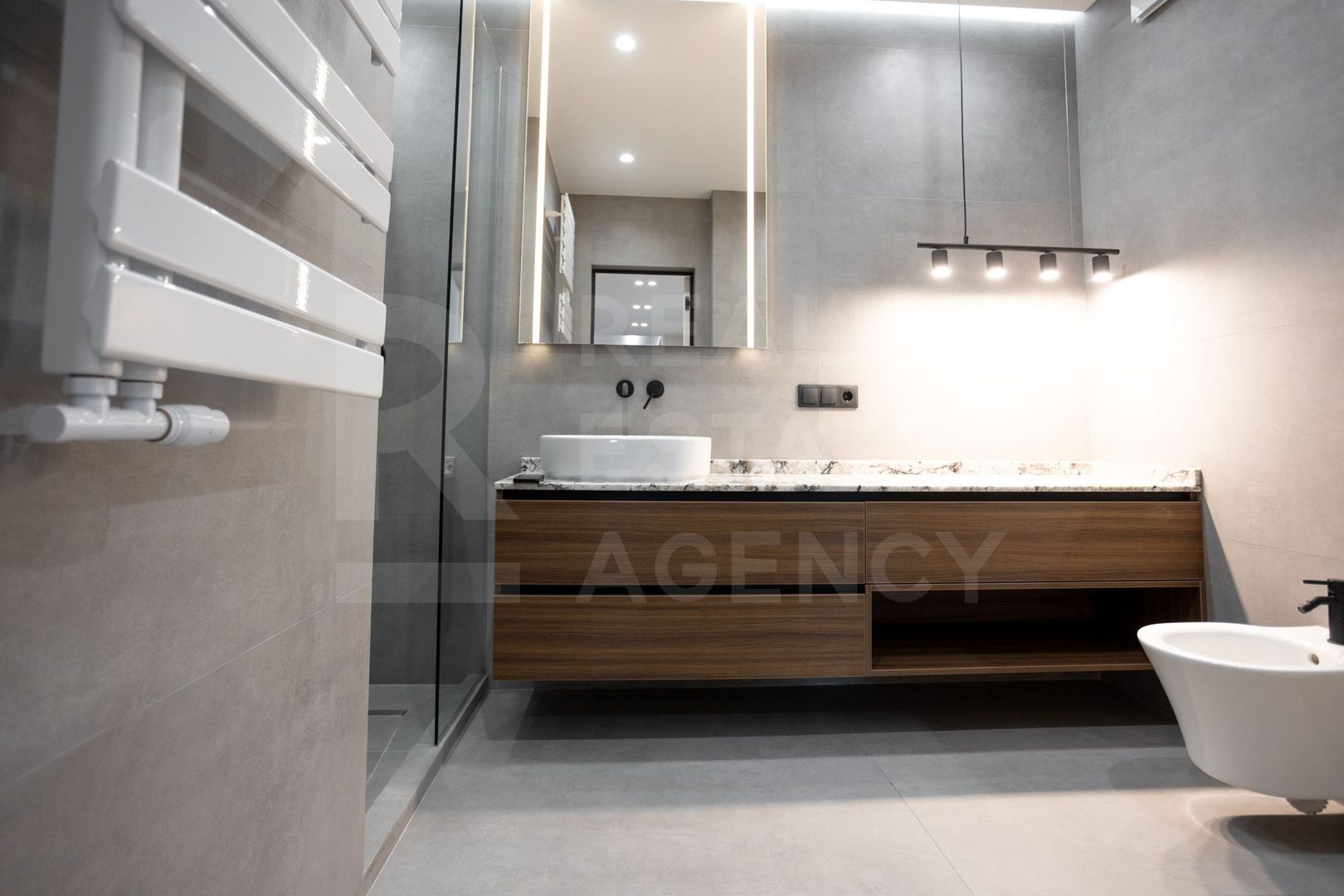 Vânzare, apartament, 2 odăi + living, str. Tricolorului, Centru - Poză 13