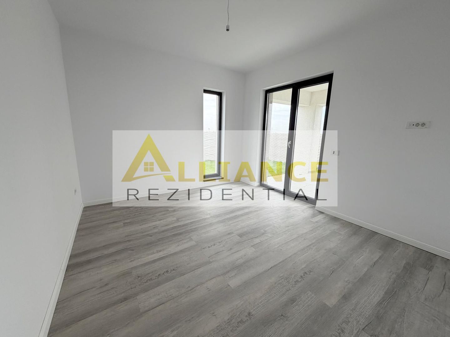 Casa individuala || 4 camere || 2 bai || 112mp utili + 470mp teren - Poză 4