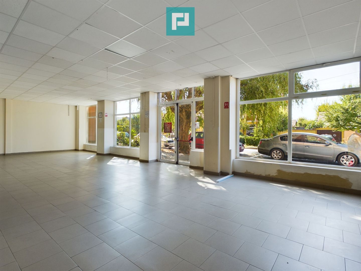 Spatiu comercial Micalaca - Poză 1