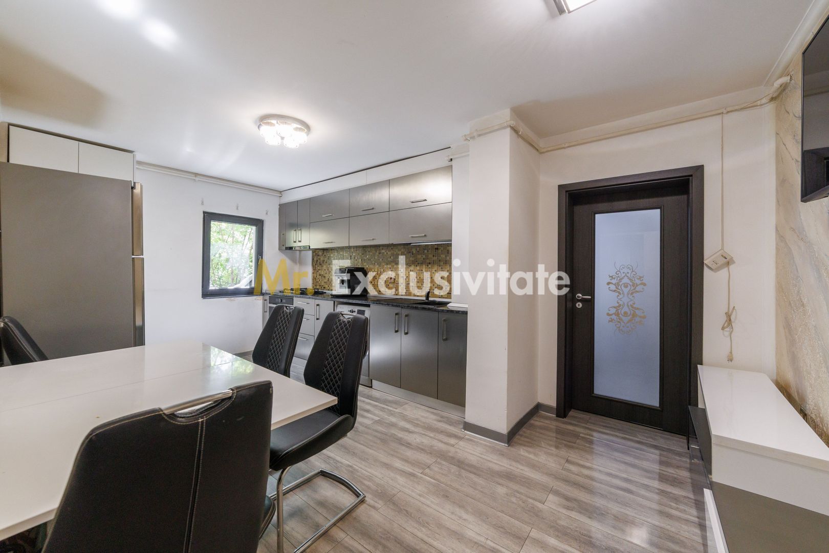 Apartament 2 camere decomandat, cartierul Banat, Pitesti - Poză 12