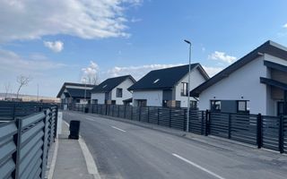 Casă Tip Duplex INDEPENDENTĂ ENERGETIC - Cartier NOU - Poză 4