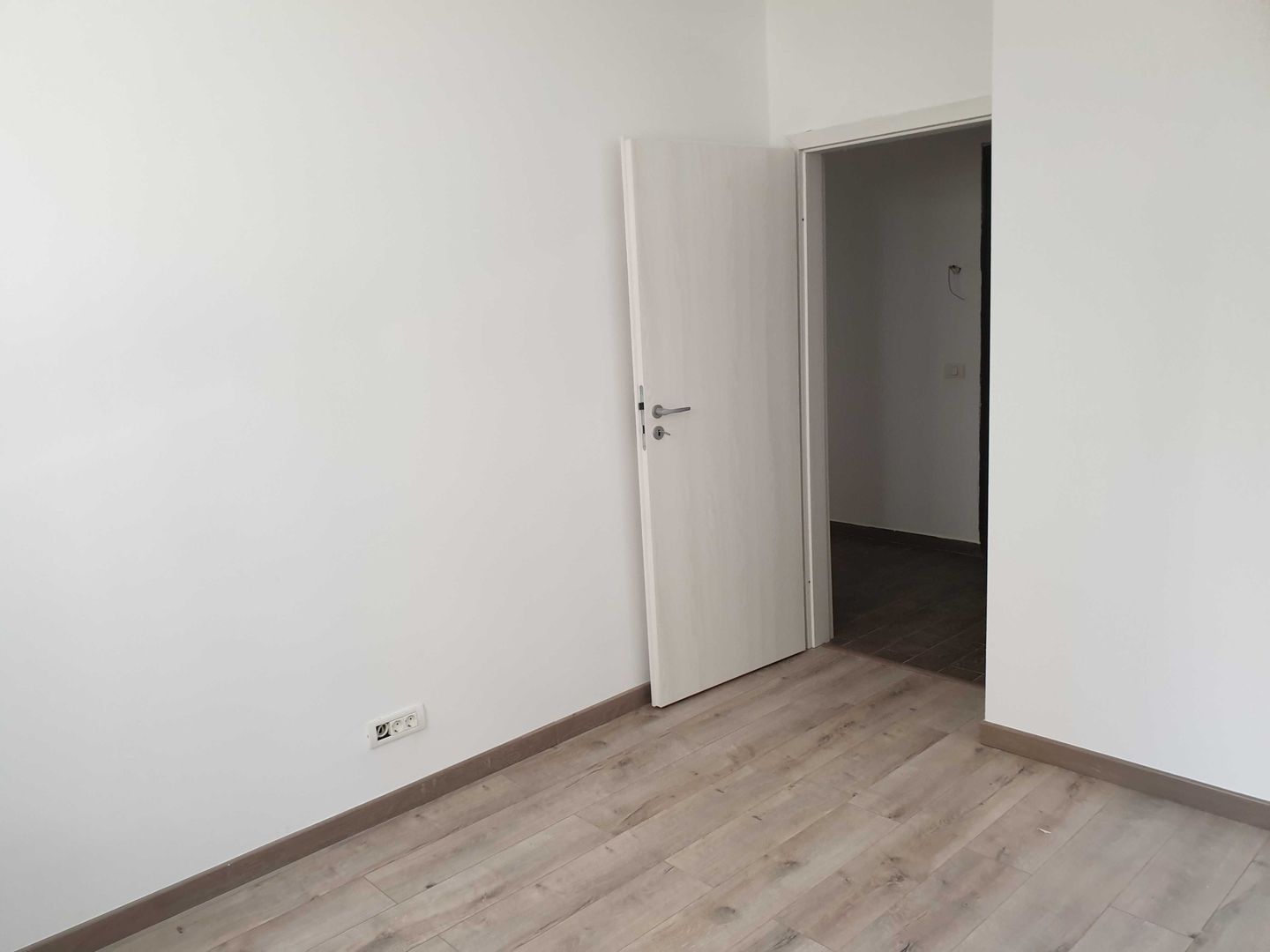 Apartament 3 camere nemobilat Plaza Rezidence - Poză 4