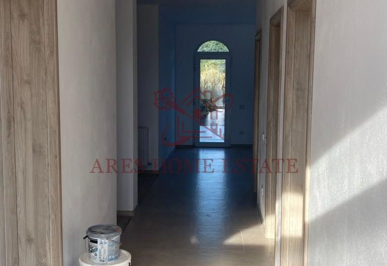 Casă 5 camere, 2 niveluri, intrări și utilități separate – Șag - Poză 8