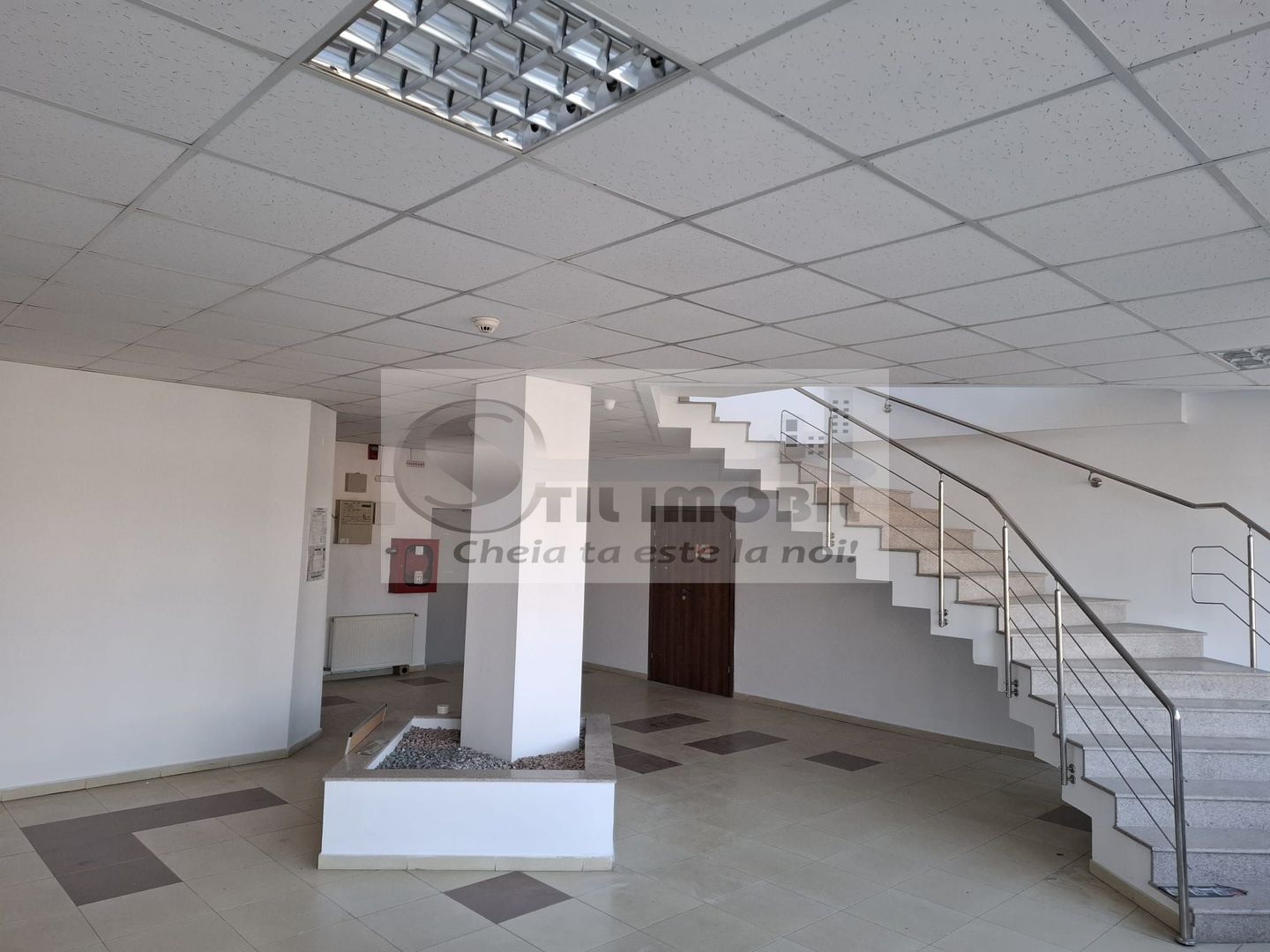 Spatiu depozitare de inchiriat,  suprafata 1250mp +500mp birou - Poză 19