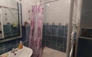 Apartament 2 camere, 60 mp, centrală proprie, vilă - Poză 6