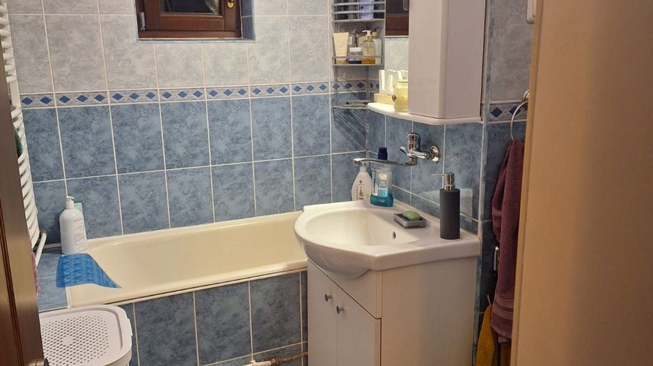 ageuropa.ro vinde apt. 2 cam. 56mp etaj 4 în Micro 16. - Poză 14