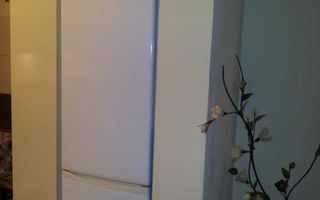 De închiriat apartament 3 camere Piata Sudului - Poză 7