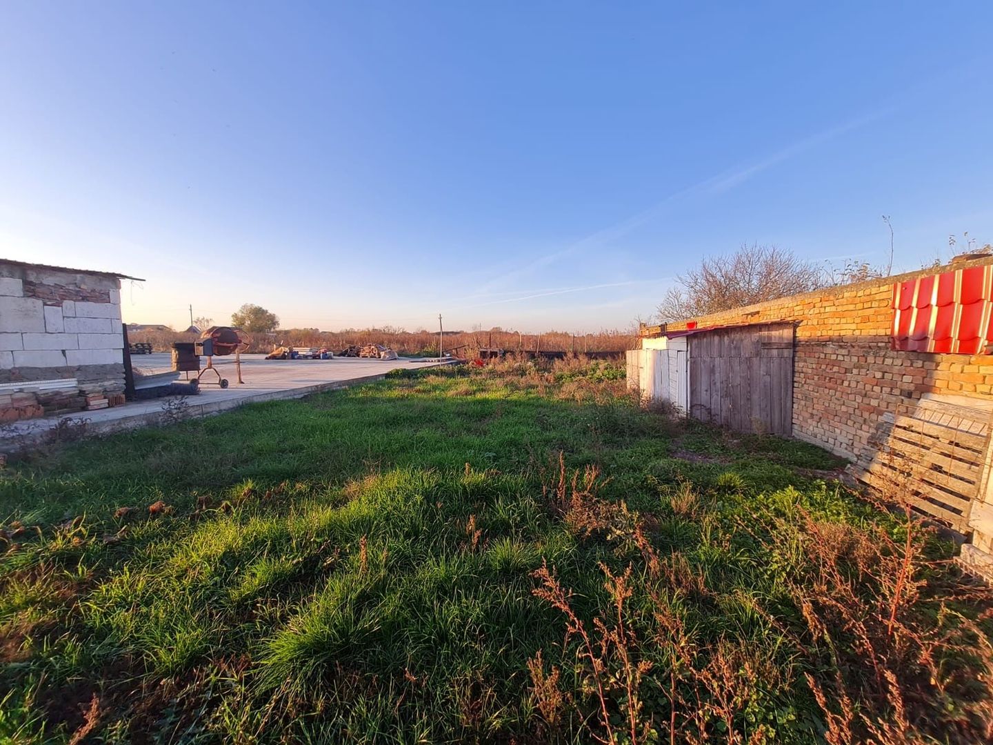 Casa cu teren de 14340 mp în Jebel/Pretabila pentru afacere - Poză 27