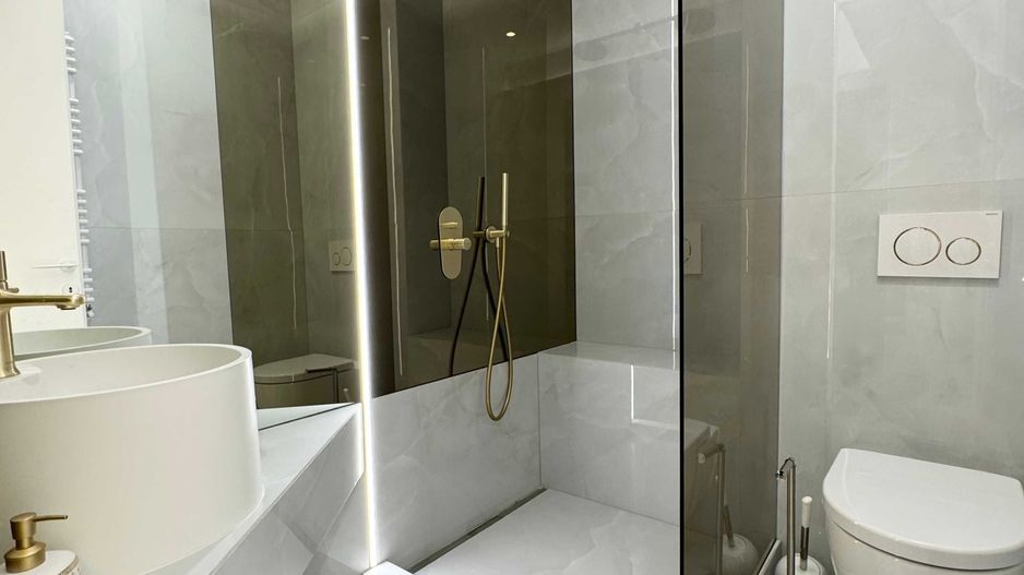 De inchiriat - Ap. 3 camere in Cortina North - Poză 7