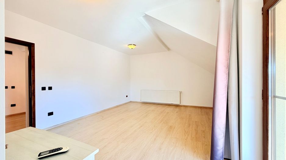 Duplex luminos si spațios, cu garaj, in zona Mehala - Ronat - Poză 15