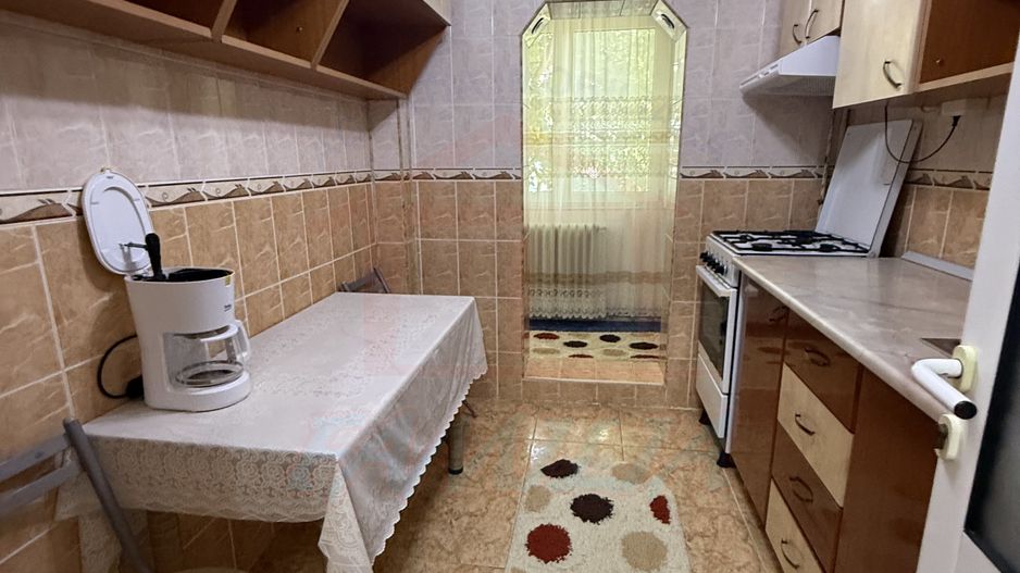 🏛️ De închiriat 2 camere, Micro 20, 350 euro/luna - Poză 5