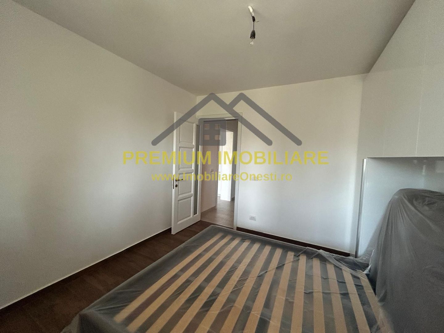 Apartament 3 camere de vanzare - Poză 6