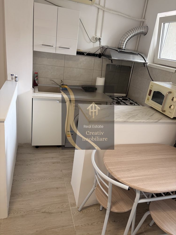 Garsoniera proaspat renovata in Titan-Costin Georgian - Poză 3