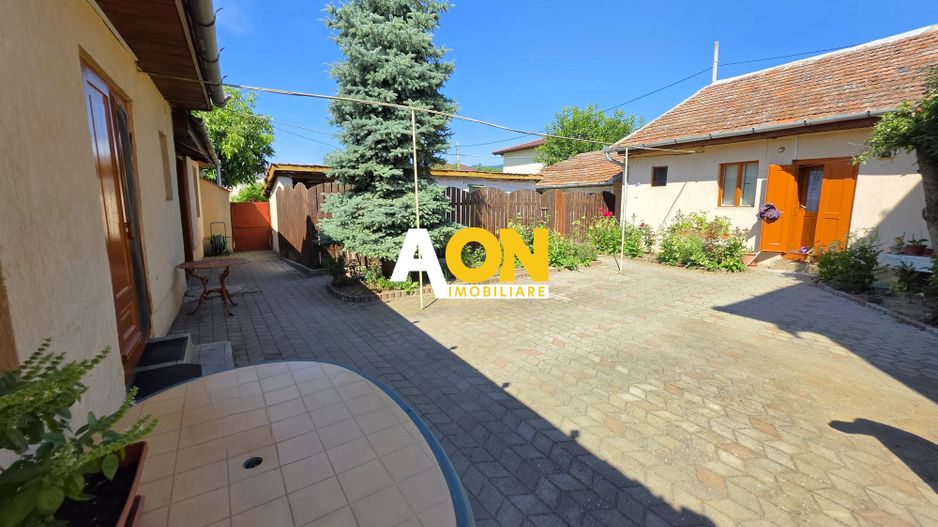 Casa 5 camere, S+P+1E, 1475 mp teren, zona Centru - Poză 4