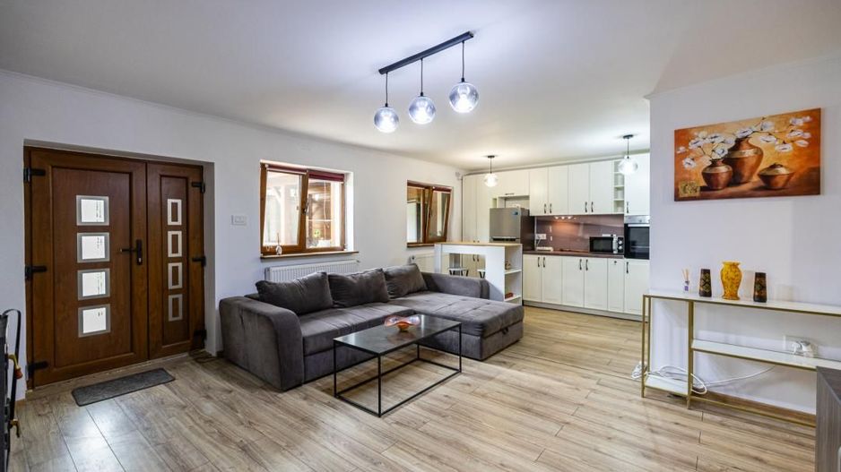 Casa parter, renovata, mobilata, gradina amenajata, str Petofi Sandor-Dumbravita - Poză 3
