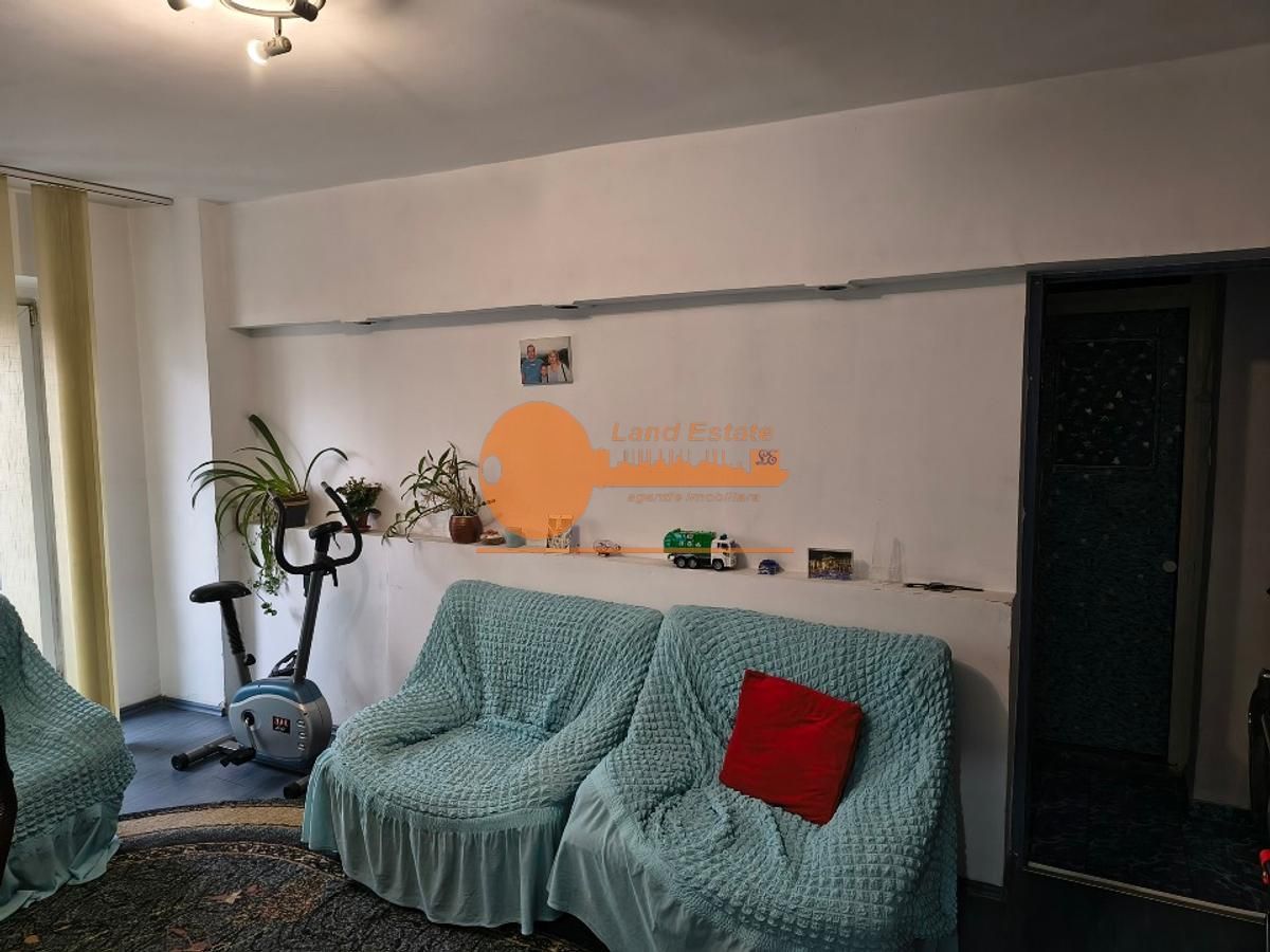 Apartament cu 3 camere in zona 13 Septembrie - Poză 2