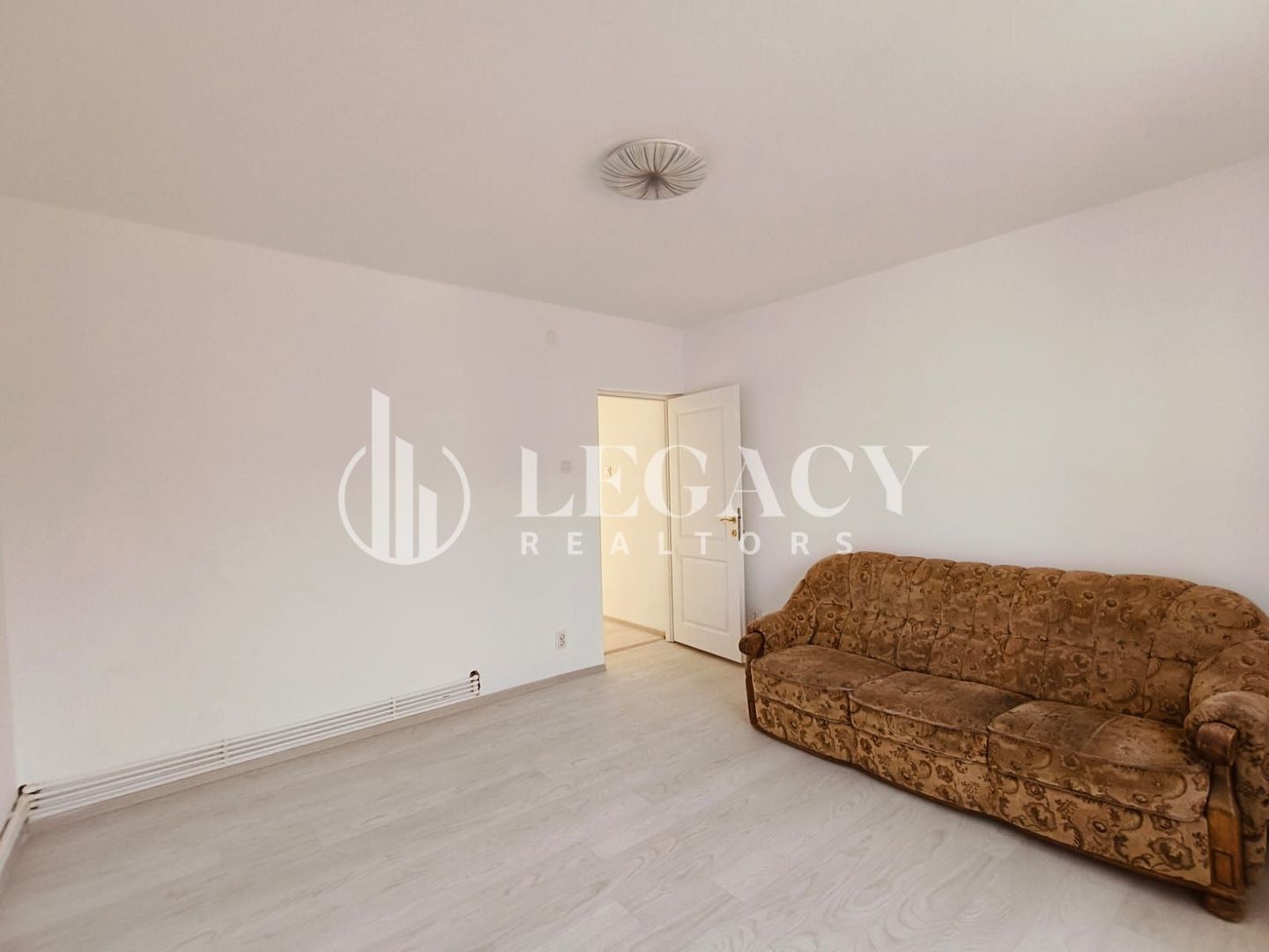 Vilă de închiriat, parter + etaj, str. Valea Rediului 36 - Poză 13